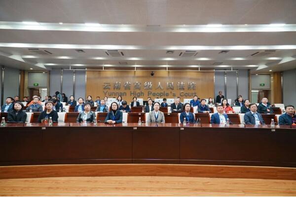 部分全国人大代表视察云南法院工作3