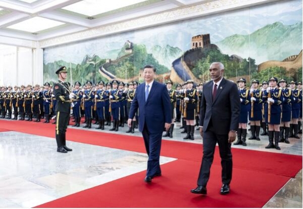 习近平同马尔代夫总统穆伊兹会谈3 习近平同马尔代夫总统穆伊兹会谈3