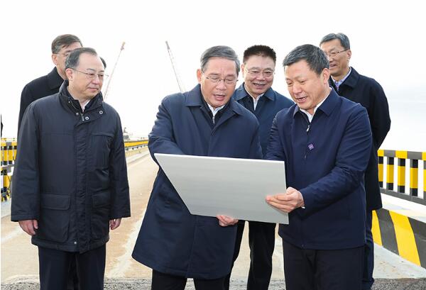 李强在湖北调研时强调:以只争朝夕奋发有为的精神状态 推动今年经济工作开好局起好步 李强在湖北调研时强调:以只争朝夕奋发有为的精神状态 推动今年经济工作开好局起好步