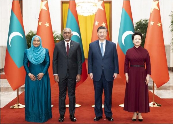 习近平同马尔代夫总统穆伊兹会谈1 习近平同马尔代夫总统穆伊兹会谈1