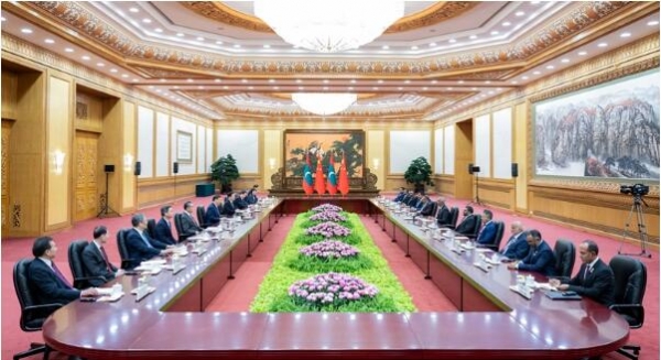 习近平同马尔代夫总统穆伊兹会谈5 习近平同马尔代夫总统穆伊兹会谈5