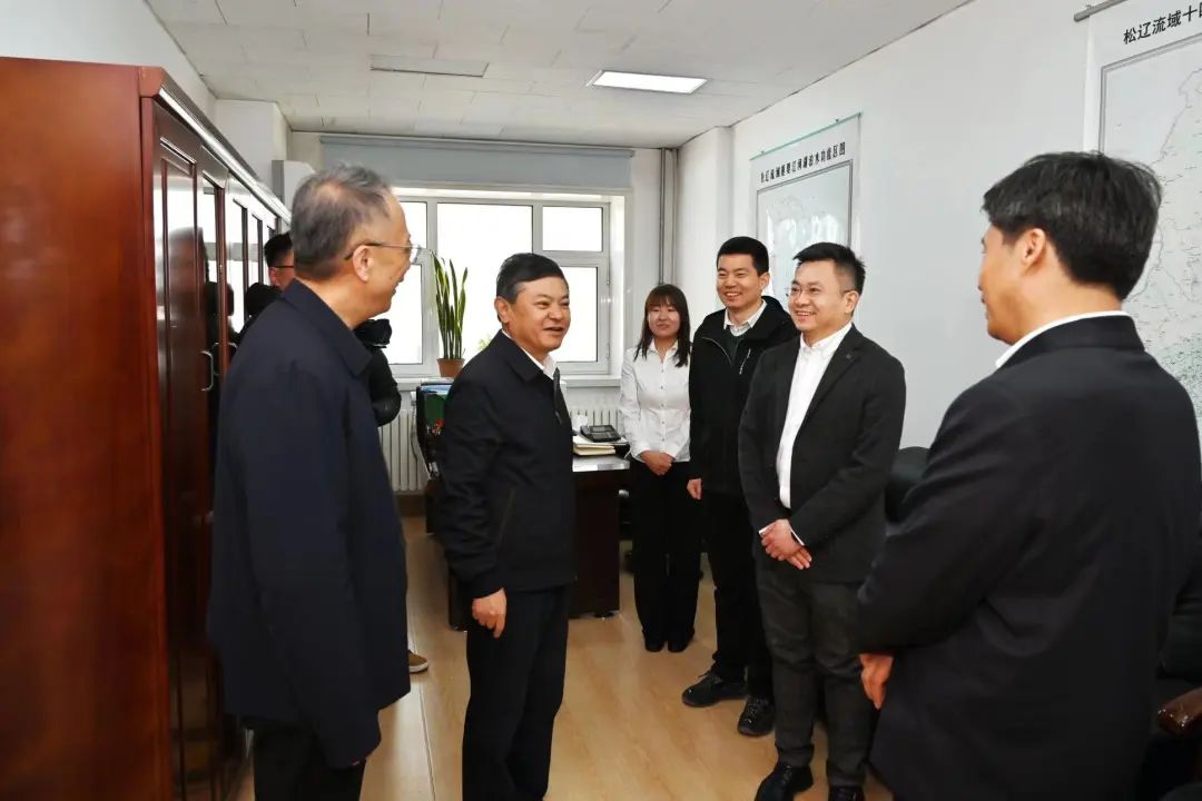 生态环境部部长黄润秋赴吉林省调研生态环境保护工作并签署部省合作框架协议1