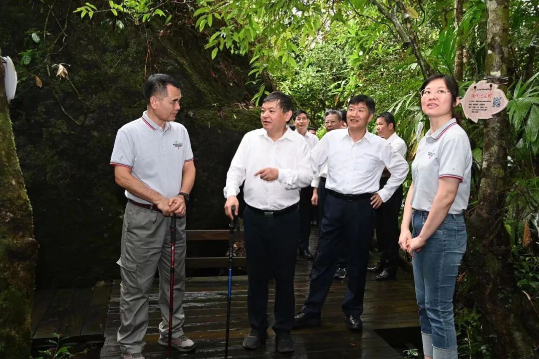 生态环境部部长黄润秋赴海南省调研生态环境保护和核与辐射安全监管工作3
