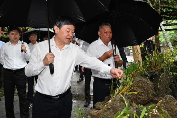 生态环境部部长黄润秋赴海南省调研生态环境保护和核与辐射安全监管工作