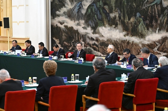 丁薛祥会见2024年“读懂中国”国际会议外方嘉宾
