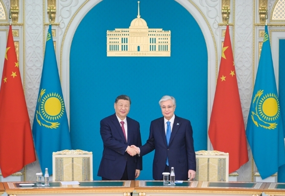 习近平同哈萨克斯坦总统托卡耶夫会谈3 习近平同哈萨克斯坦总统托卡耶夫会谈3